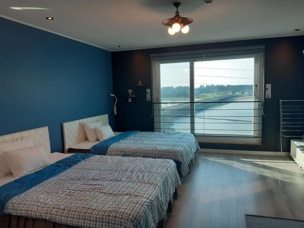 Jeju Gaviota Pension Exterior photo